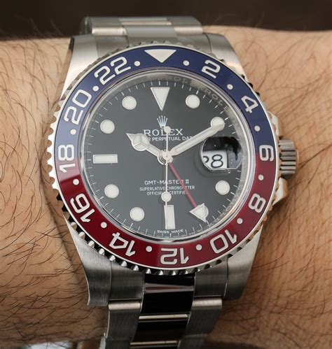 rolex gmt 2 batman 116710 vs pepsi 116719 movements